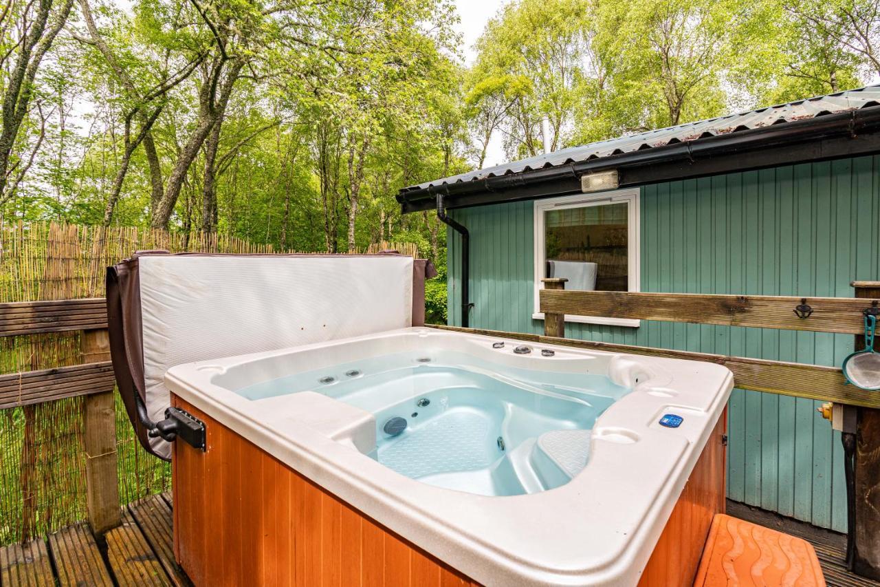 Heather Lodge 10 With Hot Tub Belladrum ภายนอก รูปภาพ